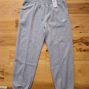 NWT Womens Nike Sweatpants